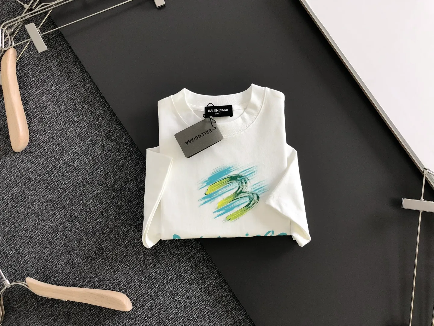 BAL 2026SS New Arrival T ， ， 300 ！ ， ，Classic logo ， ， Sizes M-XXXL